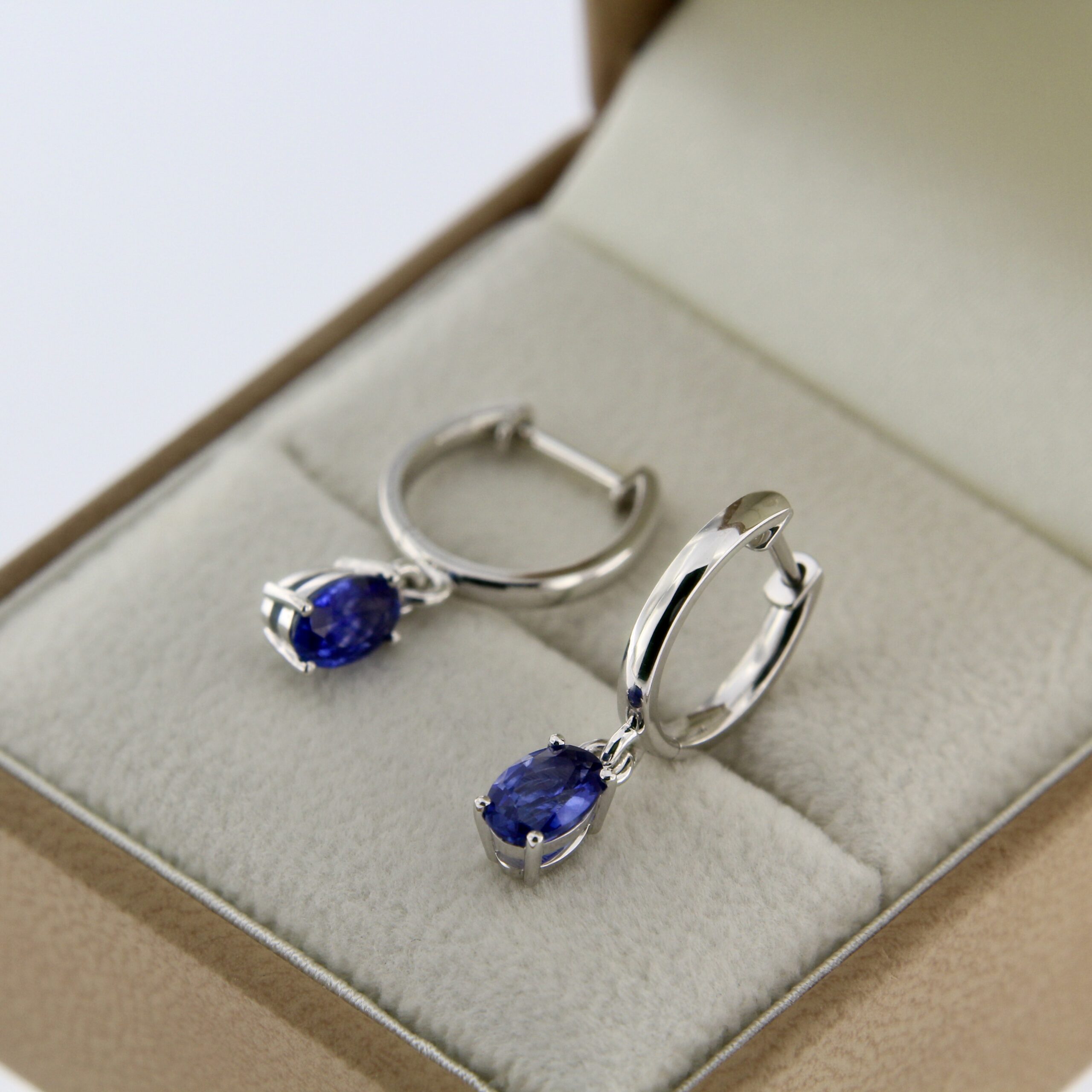 Šri Lanka Sapphire Earrings