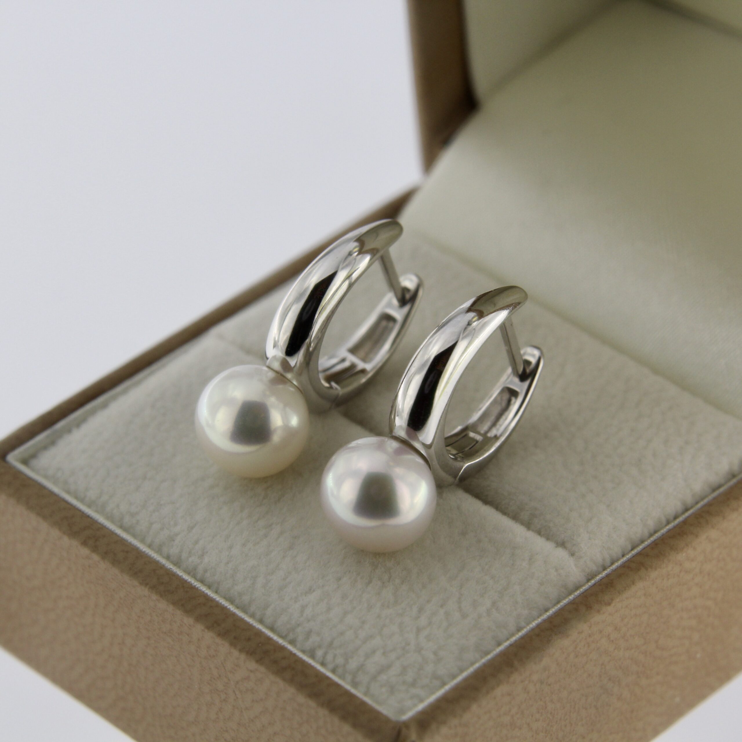 Pearl Gold Earrings