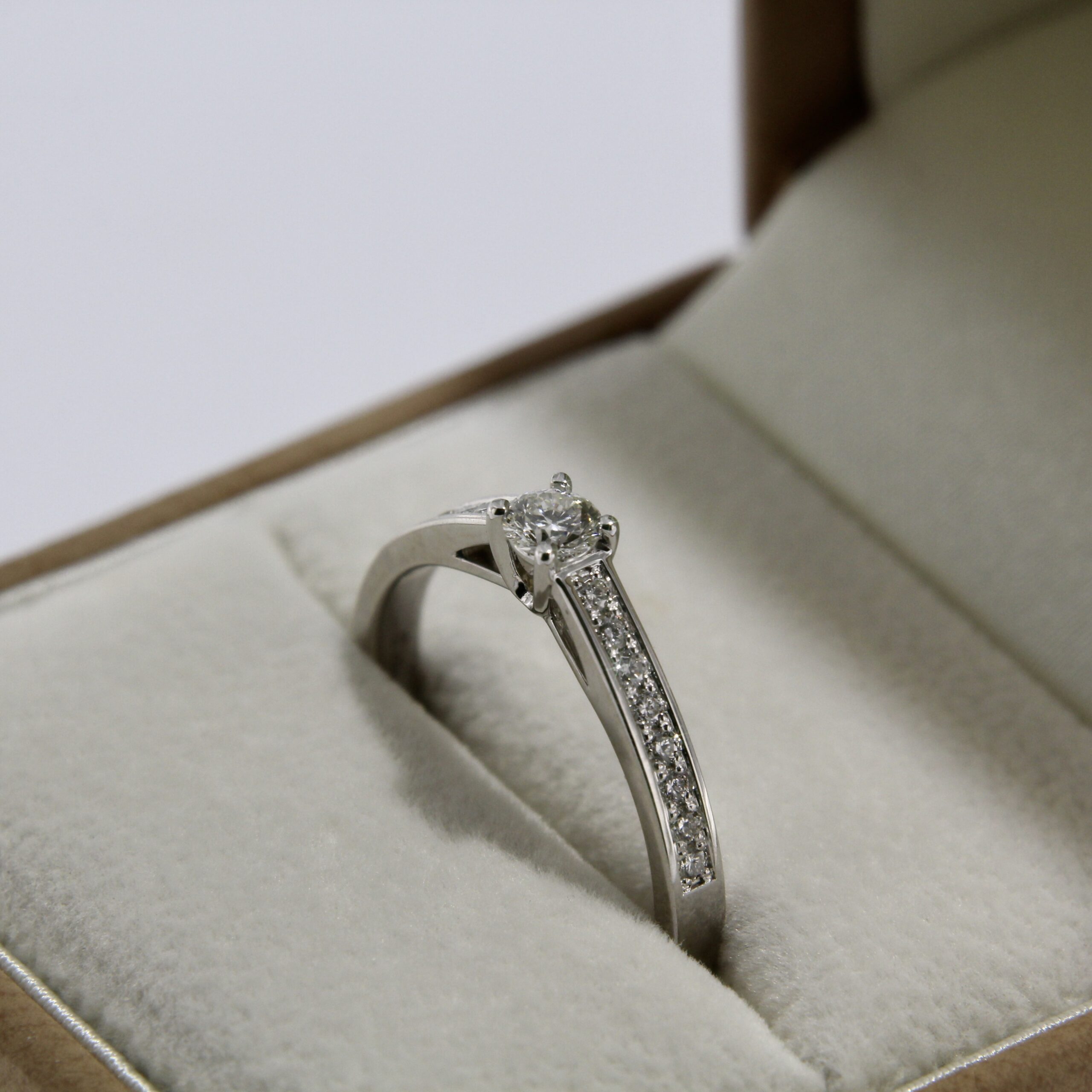Diamond Gold Ring 