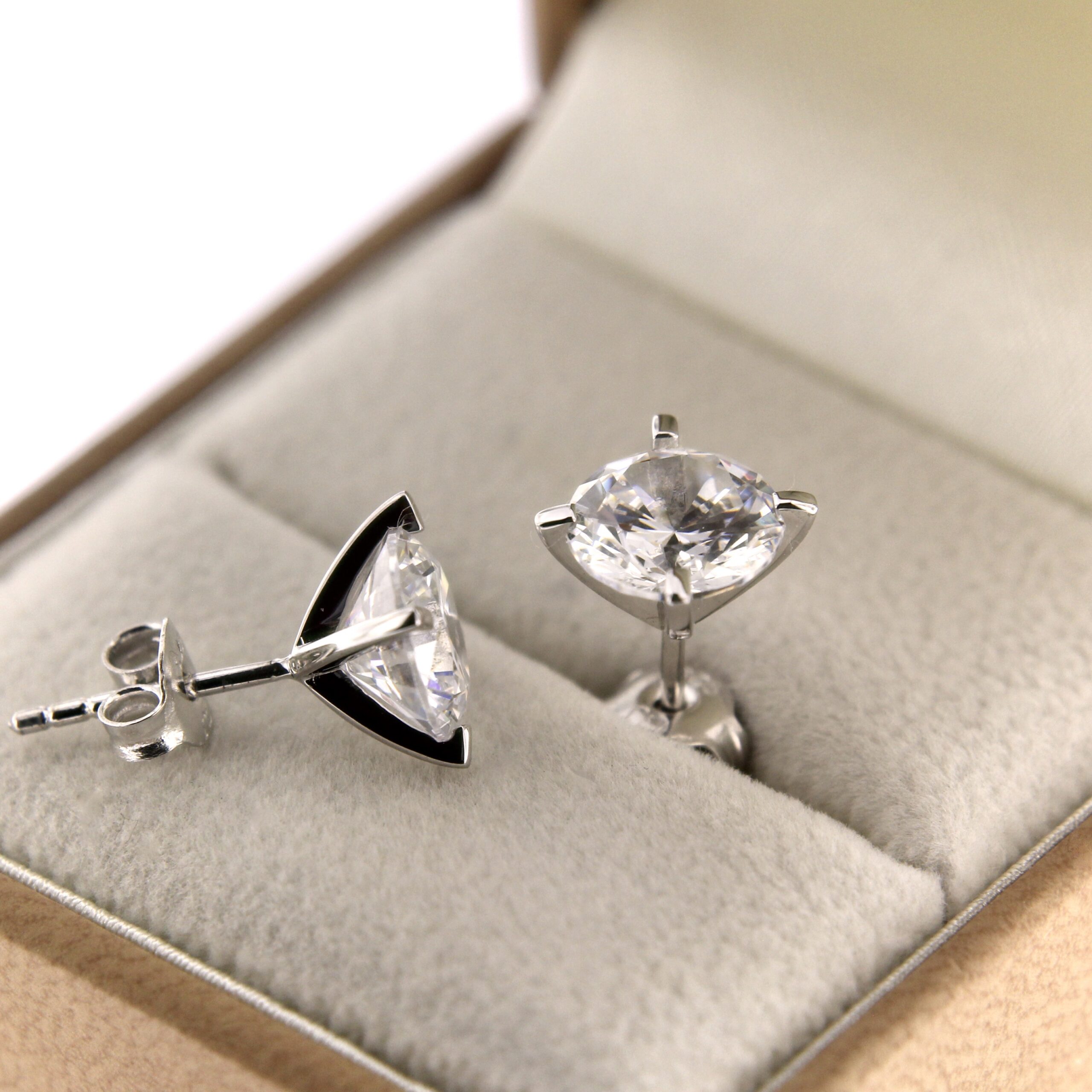 Hõbekõrvarõngad