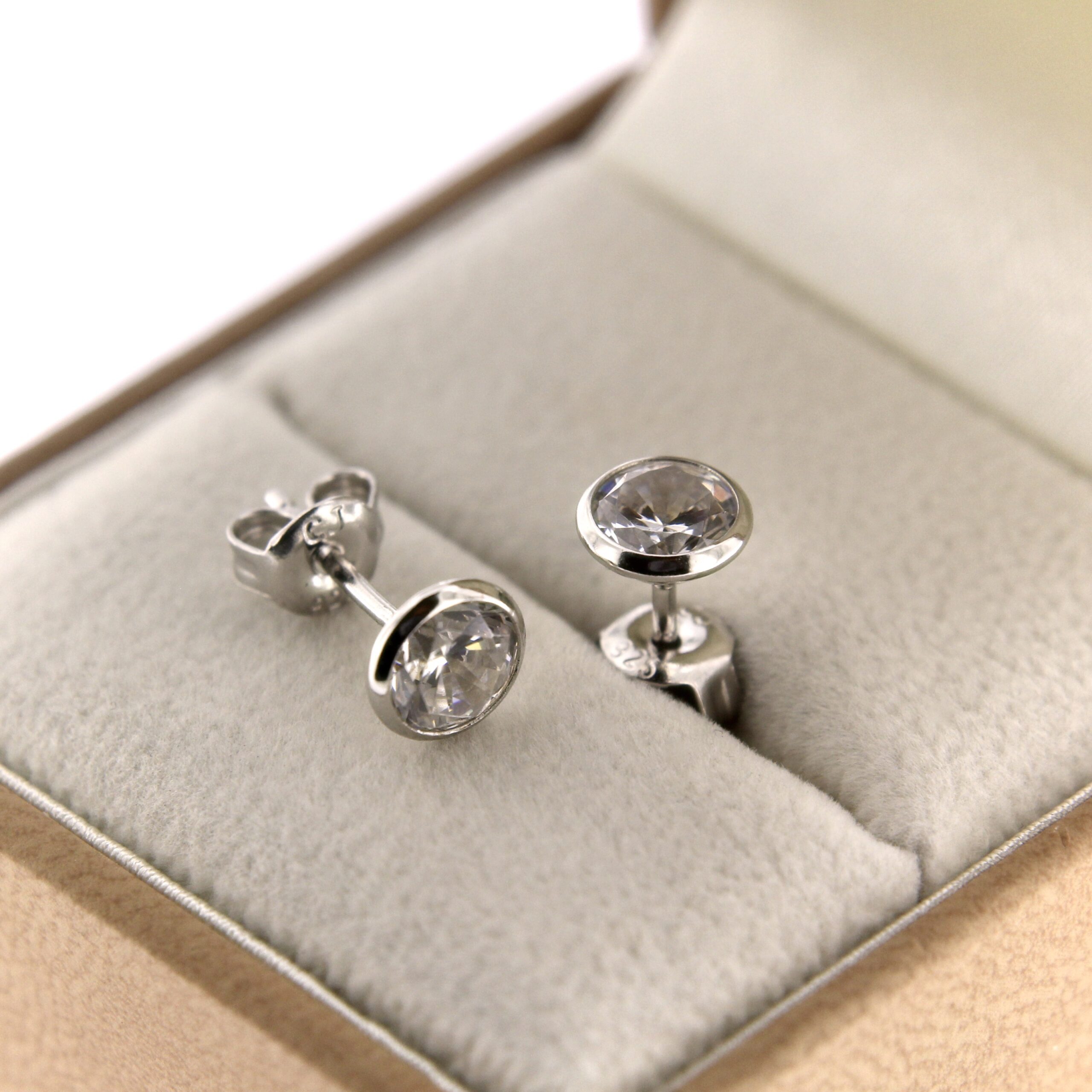 Hõbekõrvarõngad