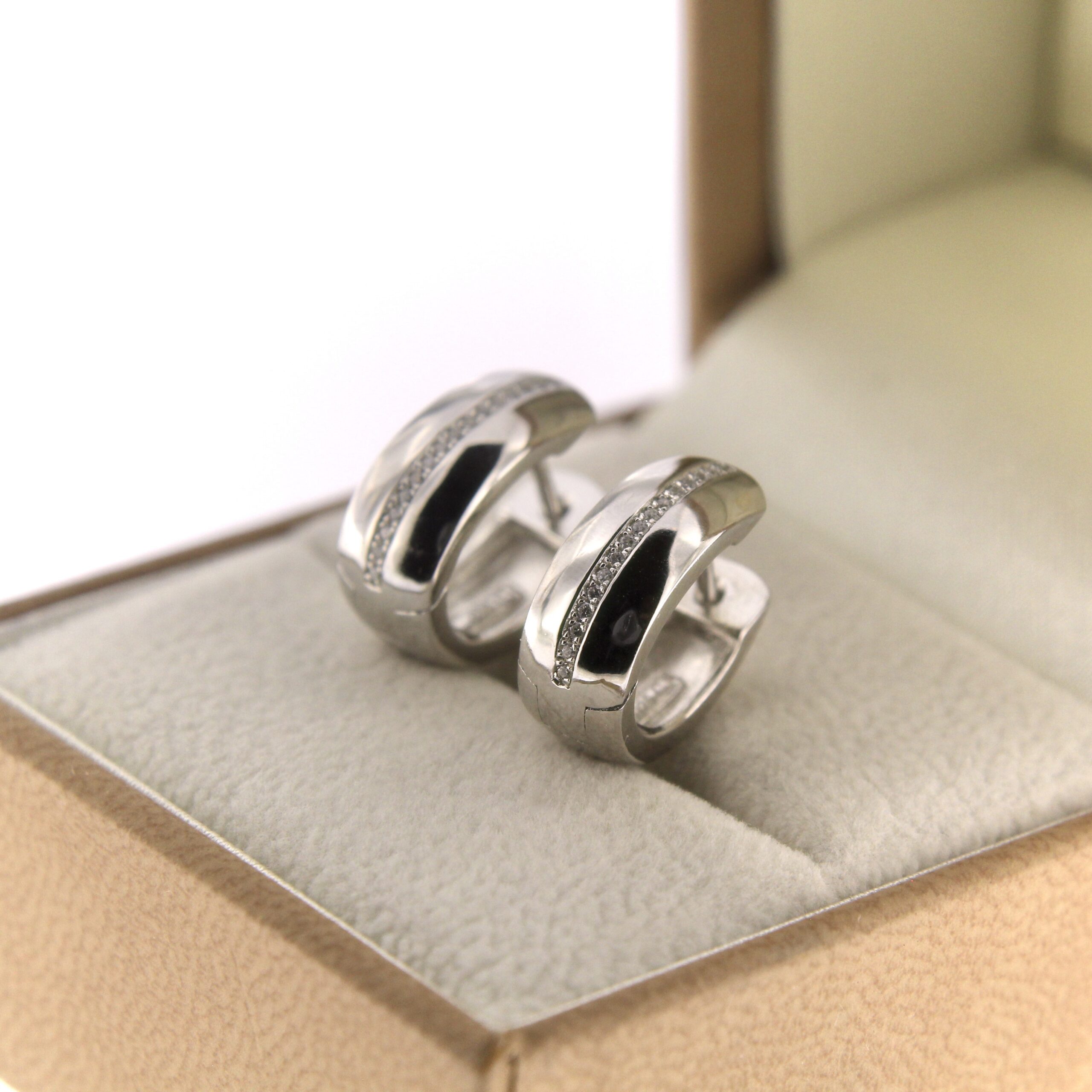 Hõbekõrvarõngad