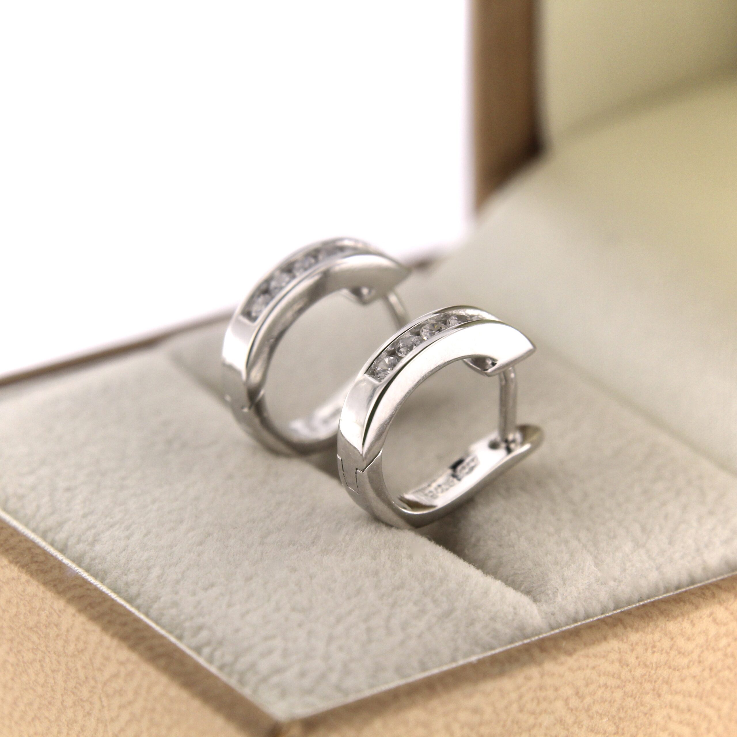 Hõbekõrvarõngad