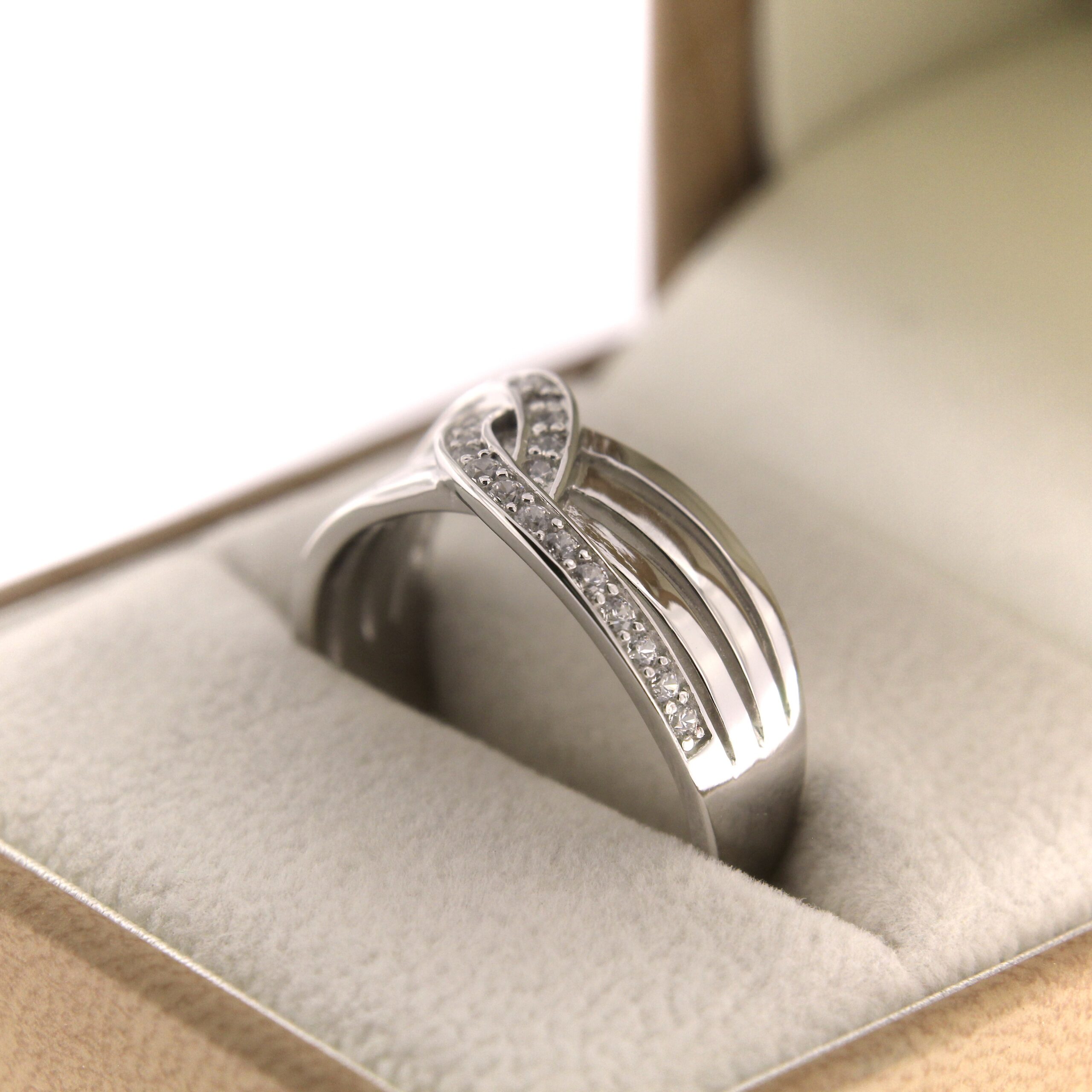 Серебряное кольцо