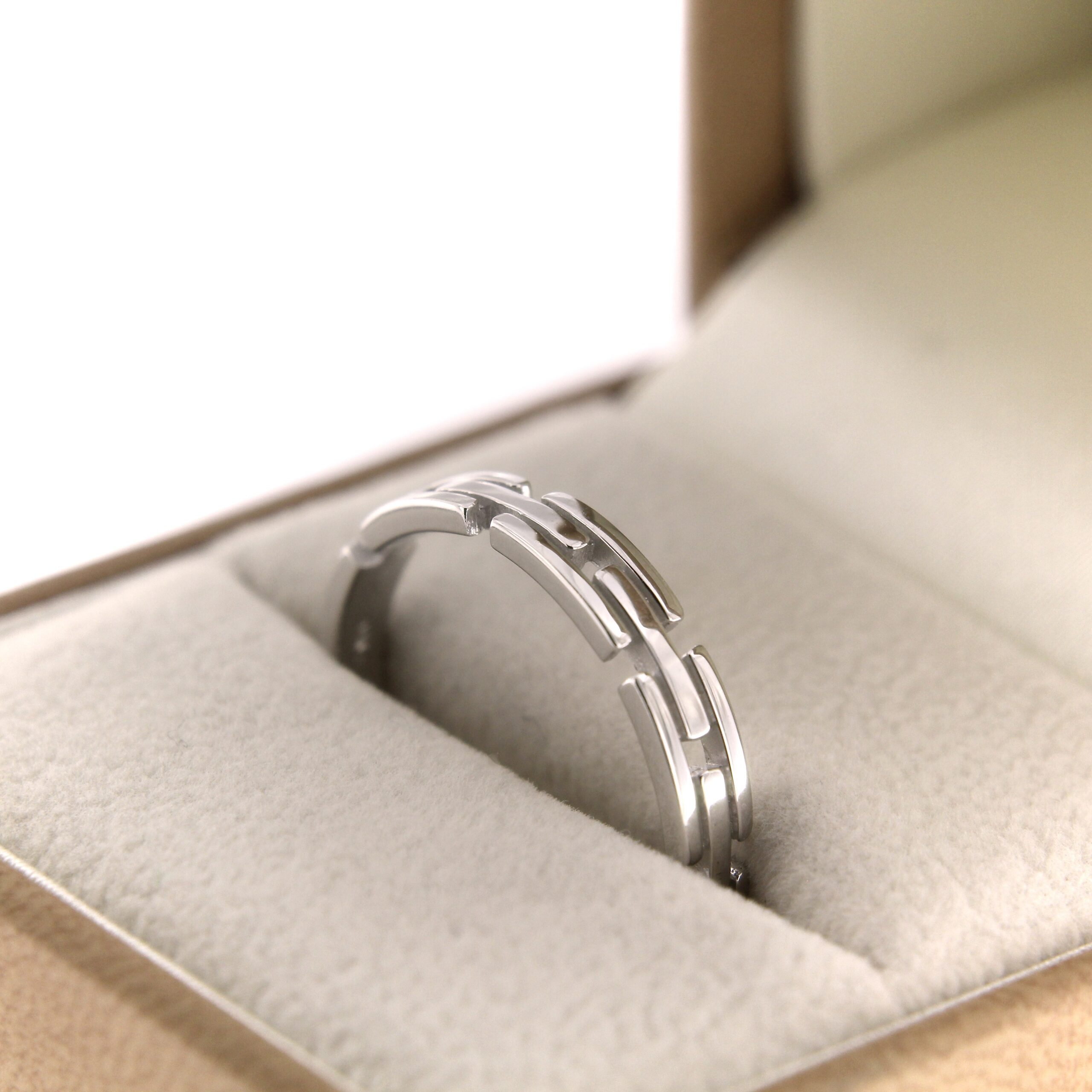 Серебряное кольцо