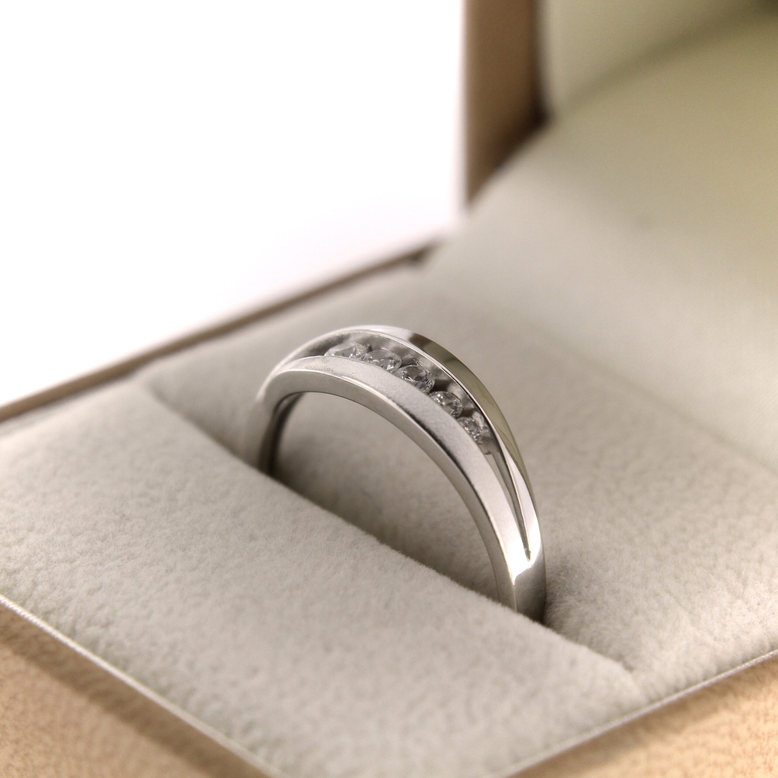 Серебряное кольцо