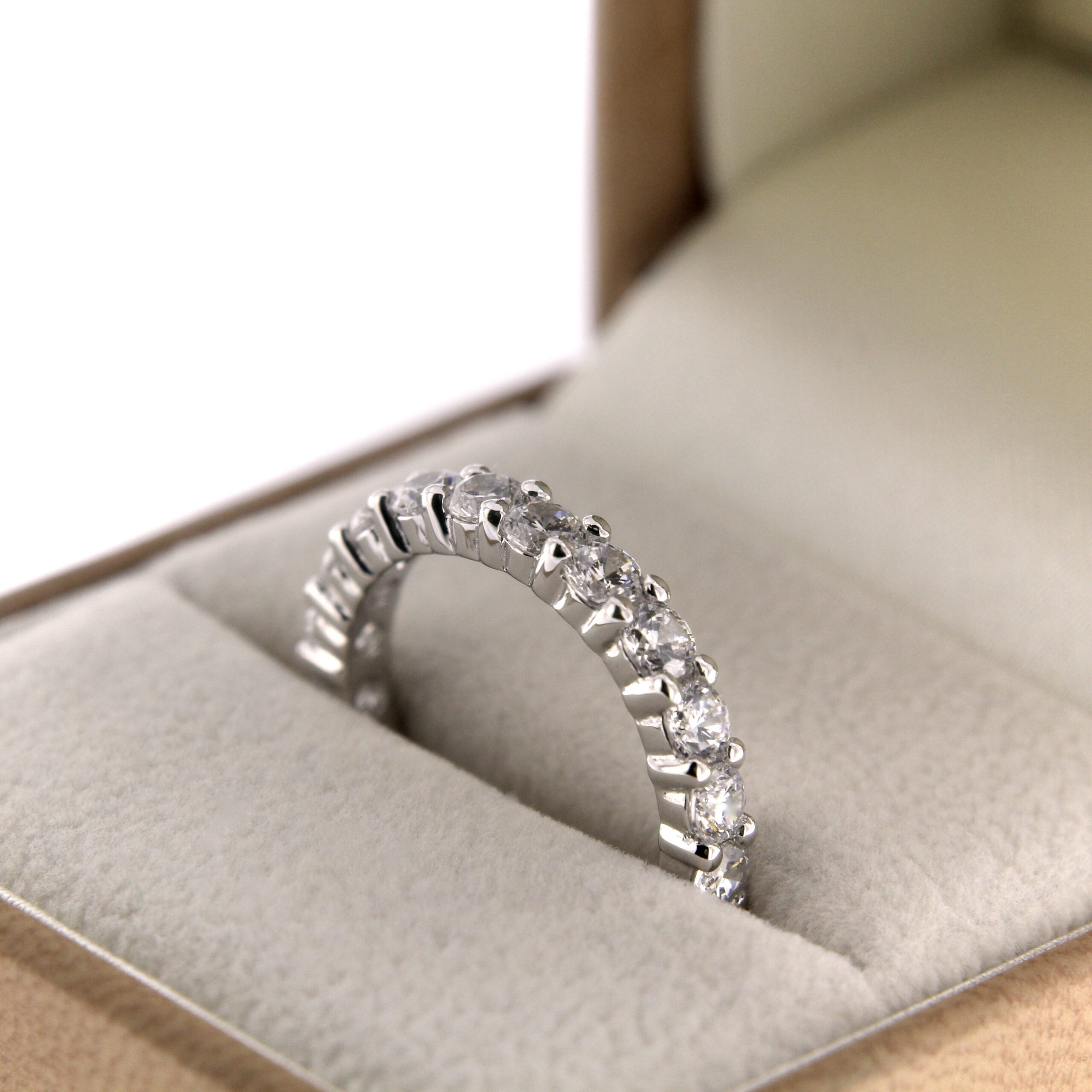 Серебряное кольцо