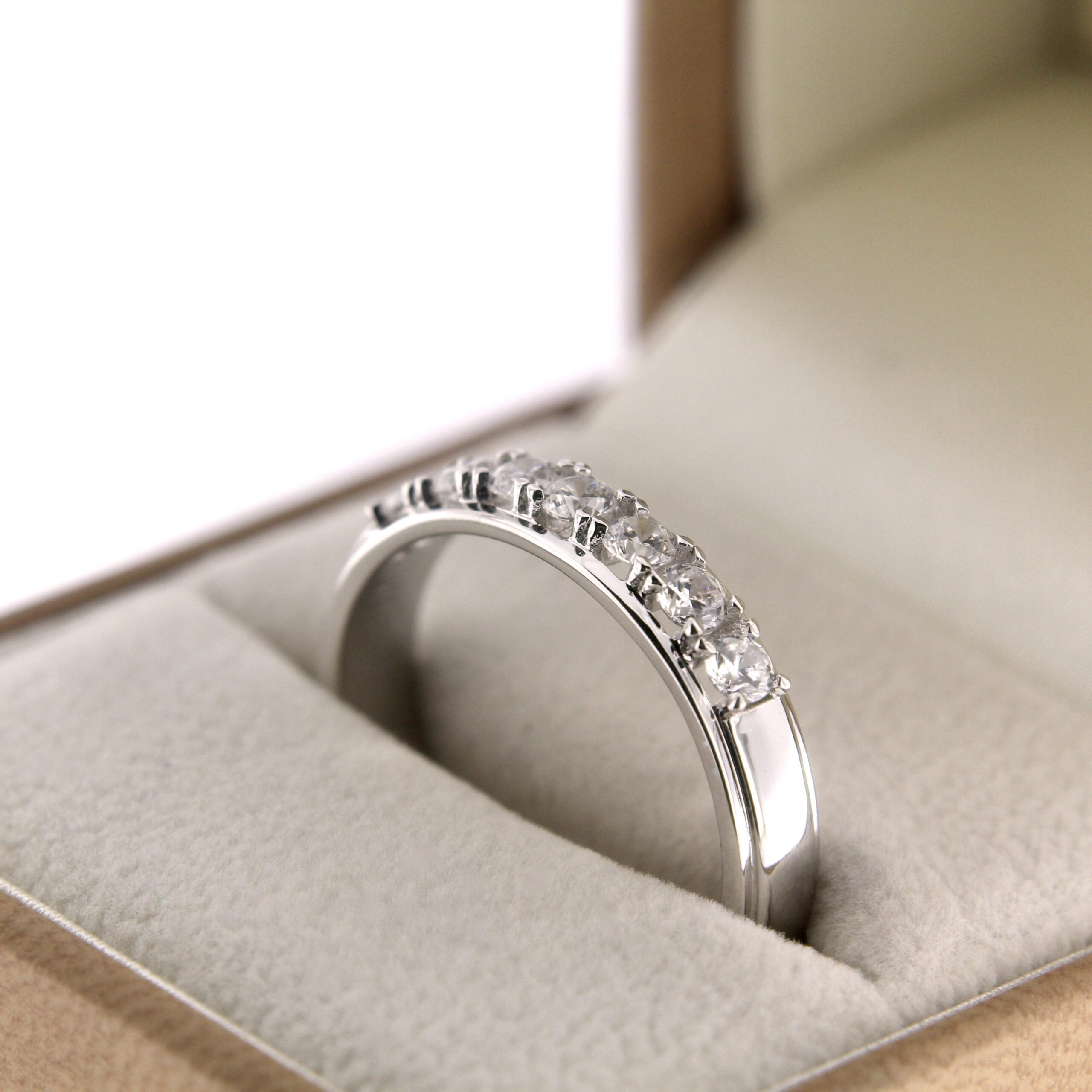 Серебряное кольцо