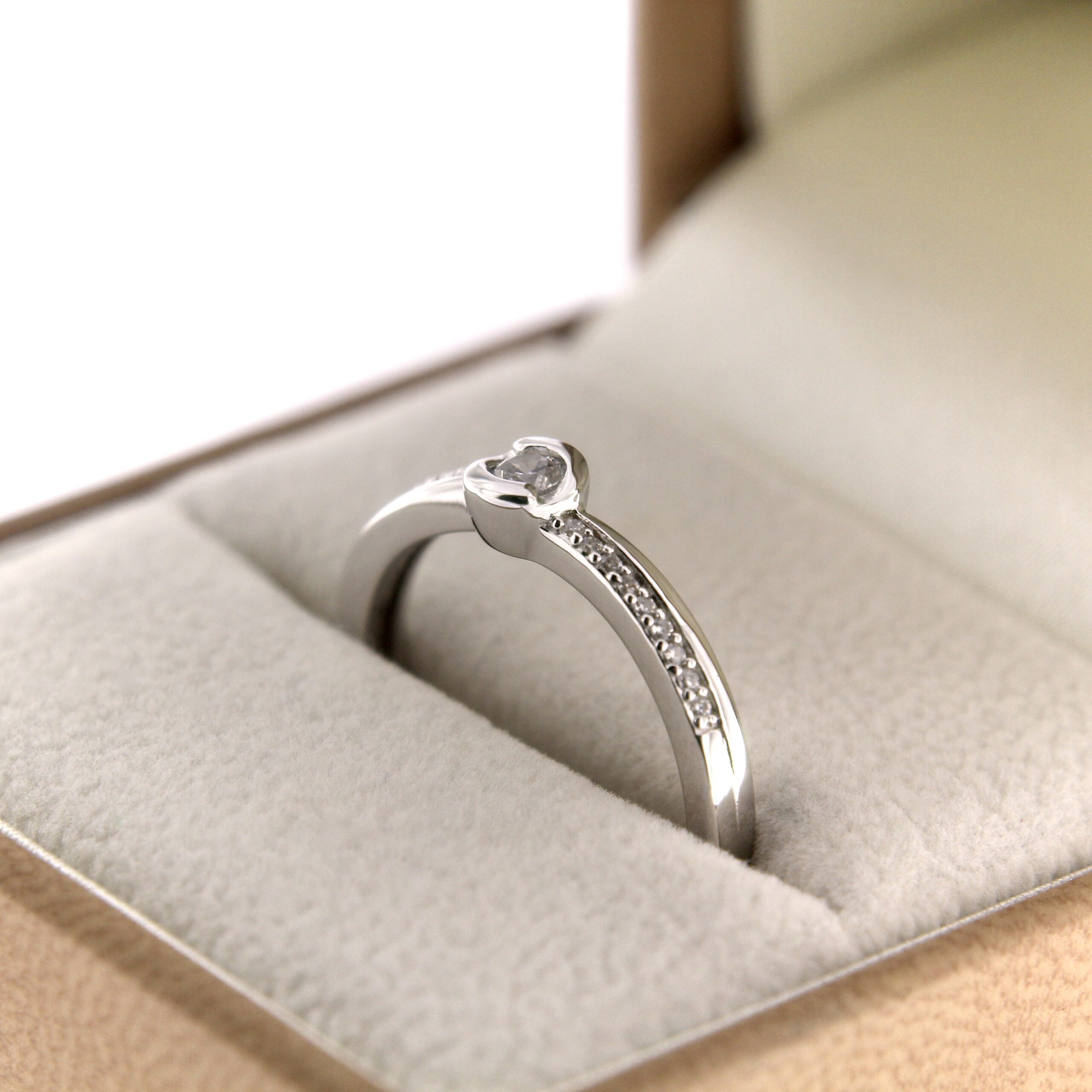 Серебряное кольцо