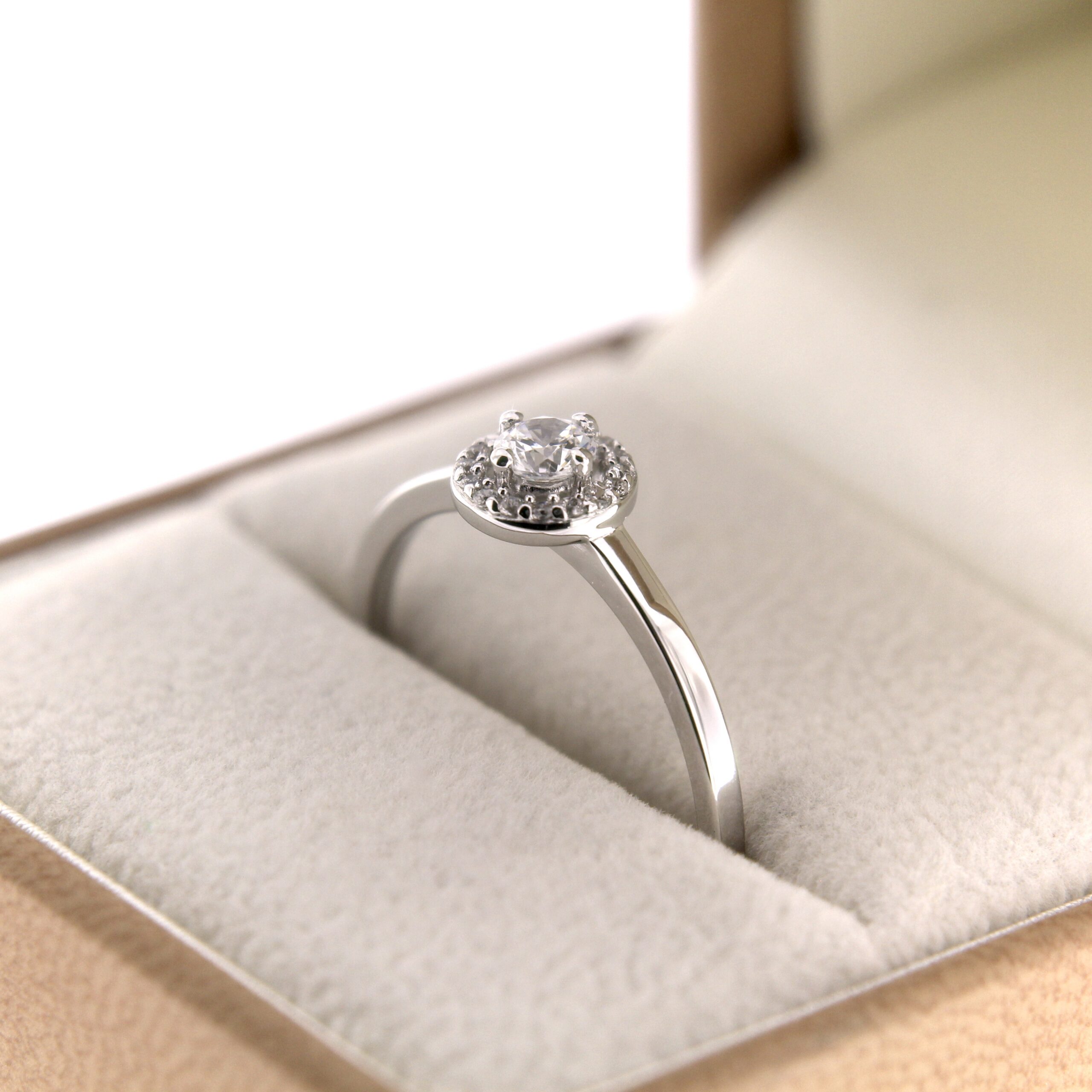 Серебряное кольцо