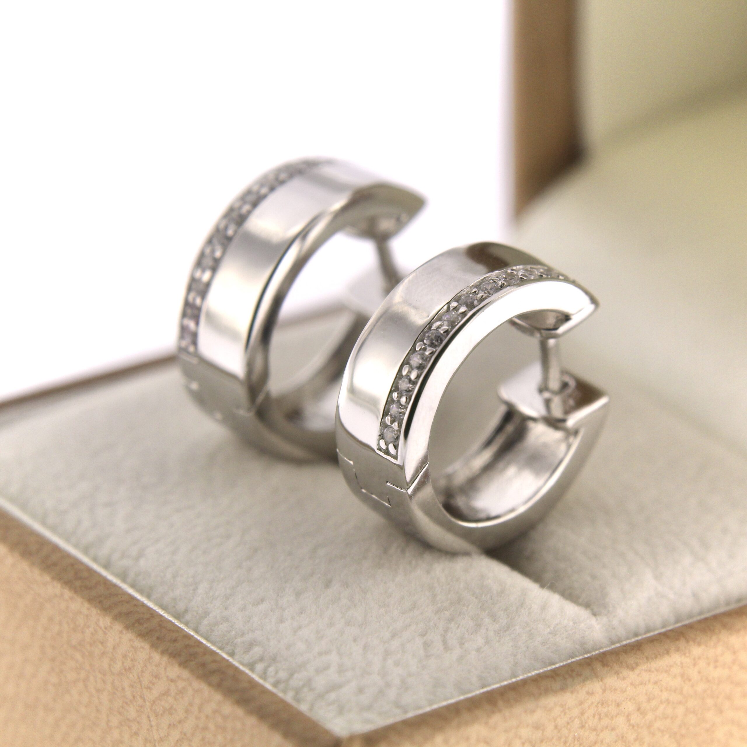 Серебряные серьги 