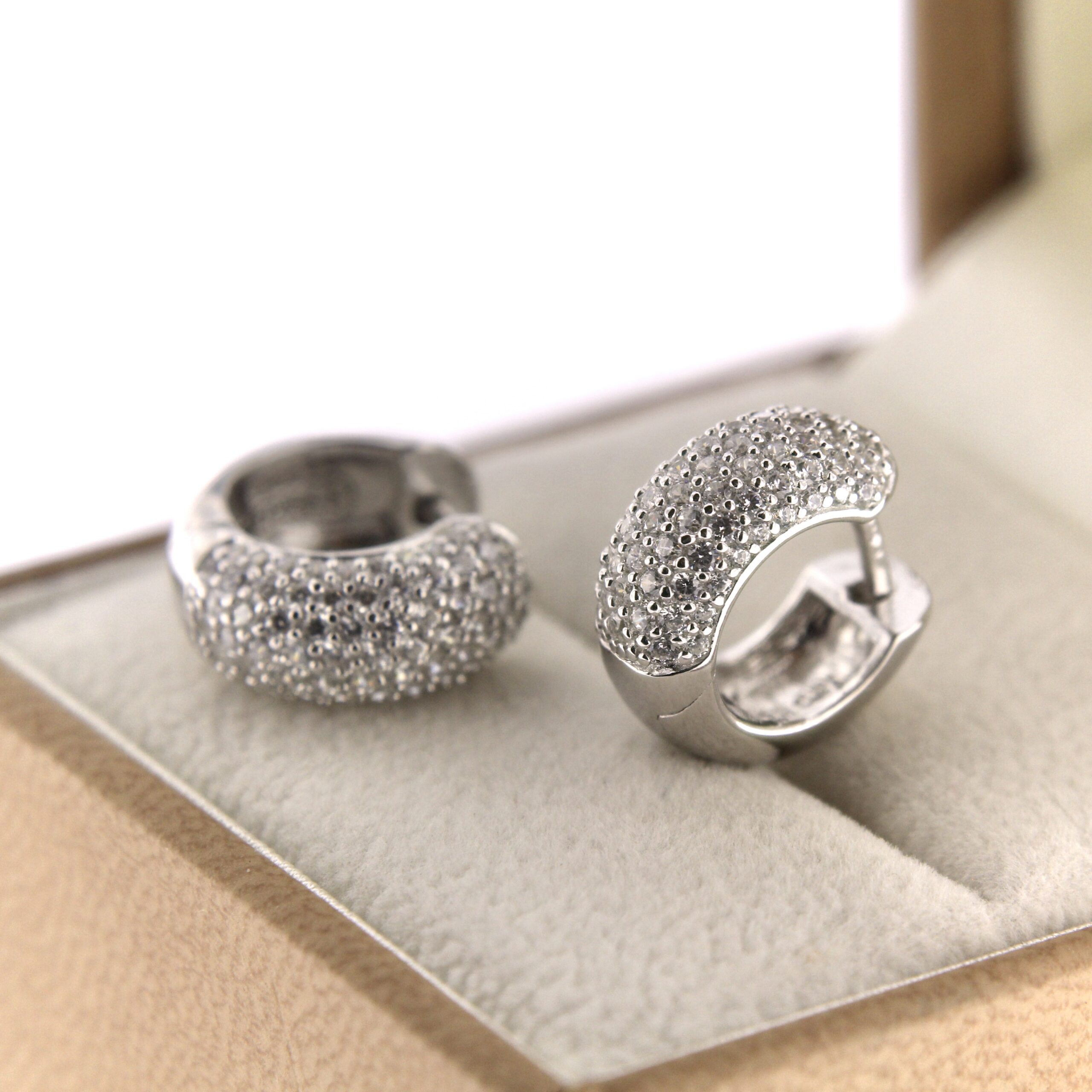 Серебряные серьги