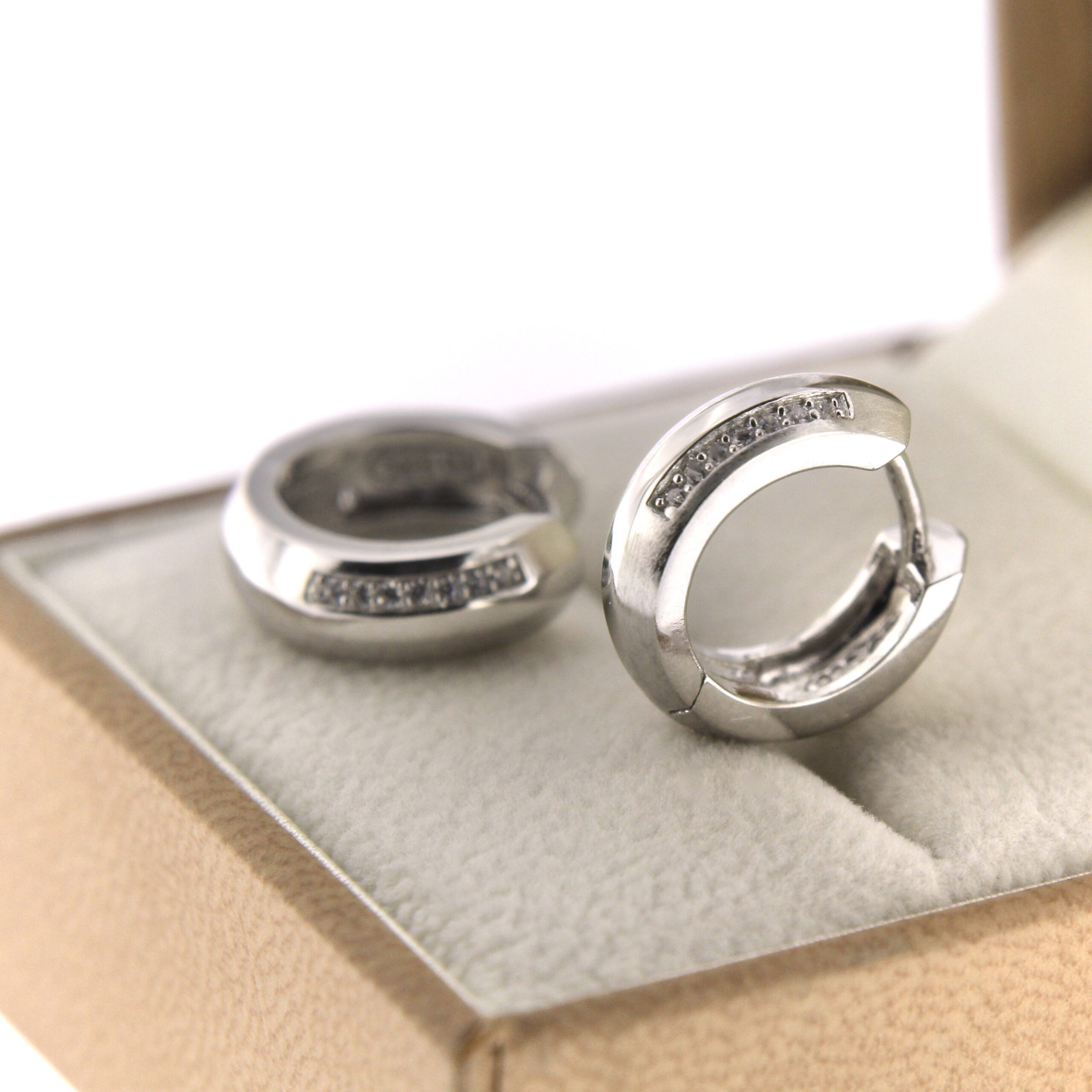 Серебряные серьги 